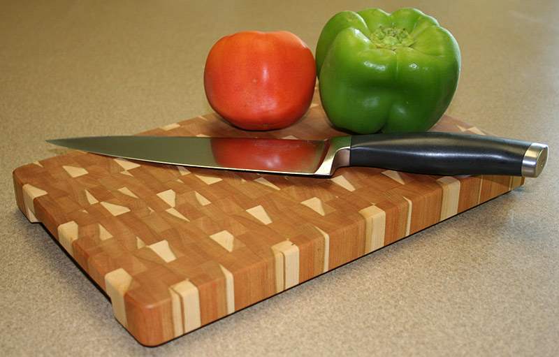 CuttingBoardEndGrnCherry1-1.jpg