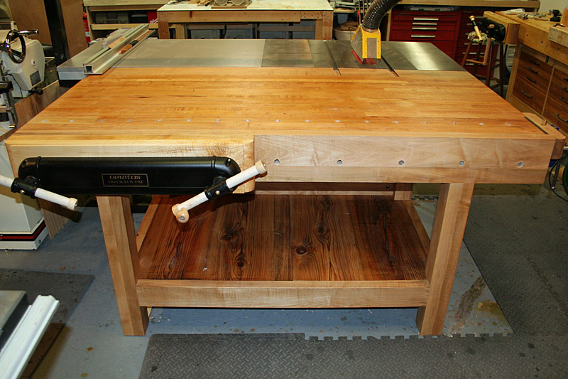 OutfeedBench-2.jpg